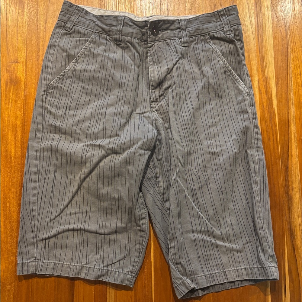 Y2K vintage grey striped shorts